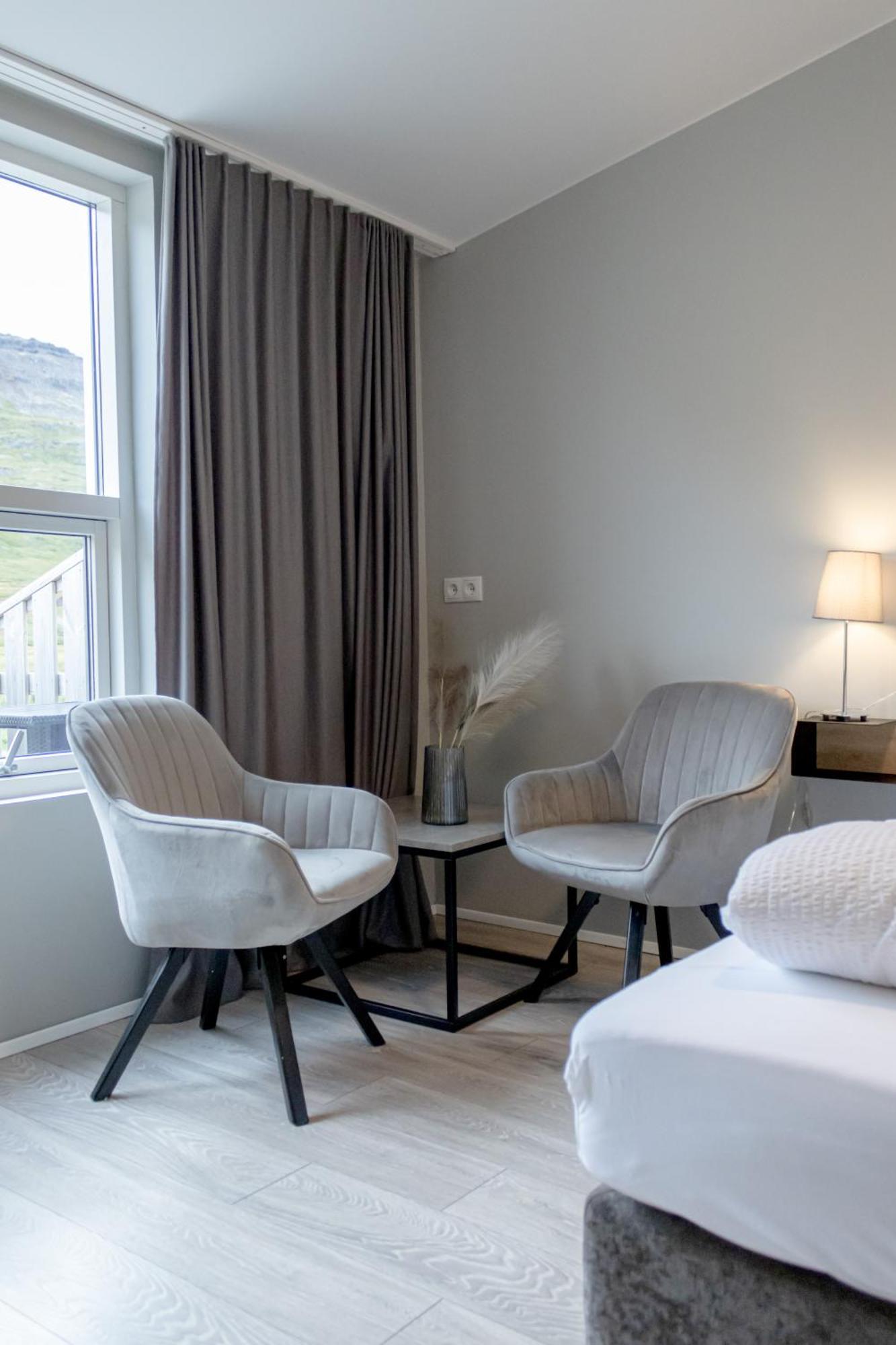 Urdartindur Guesthouse And Cottages Northurfjorthur Rum bild