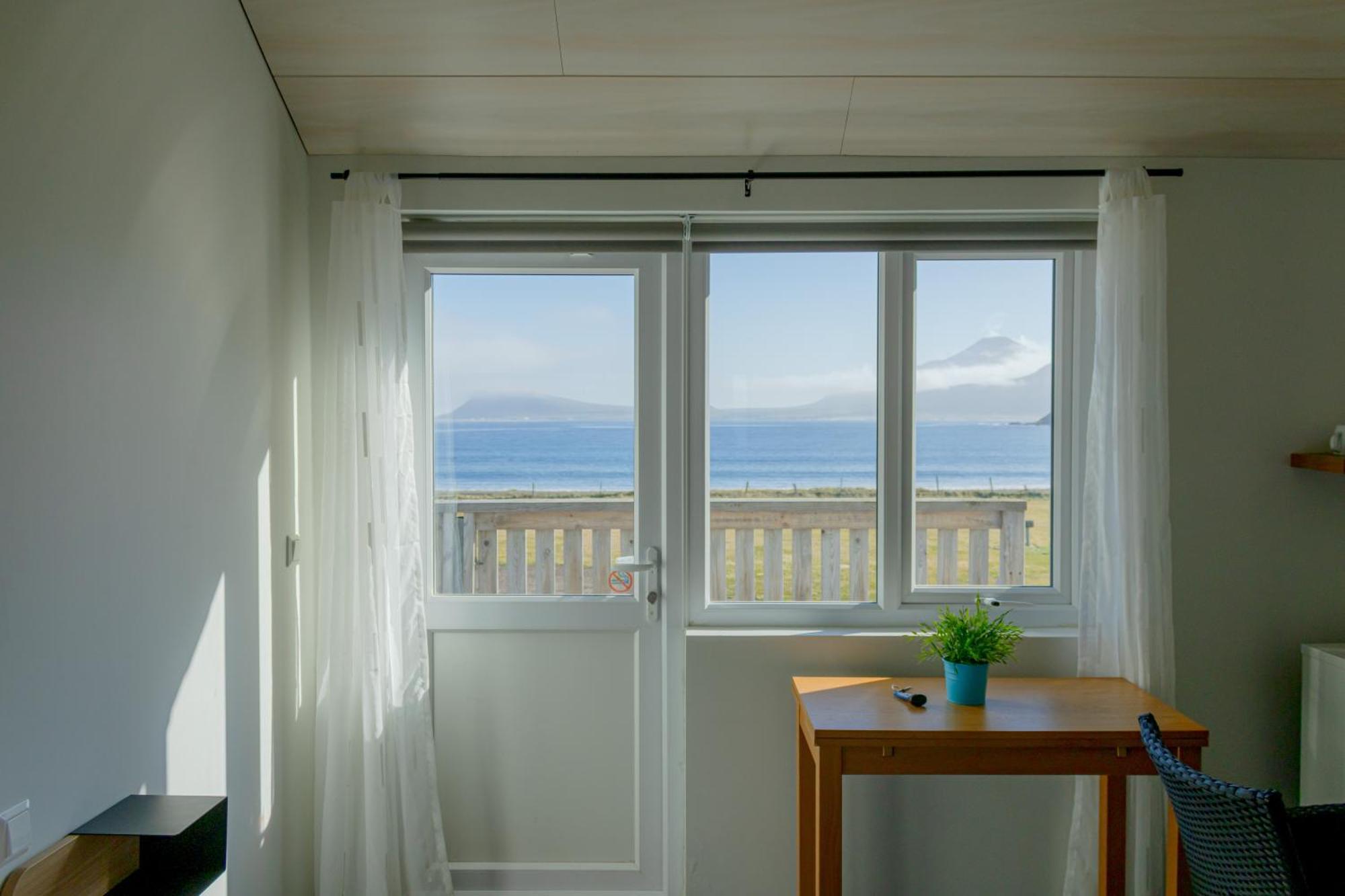 Urdartindur Guesthouse And Cottages Northurfjorthur Rum bild